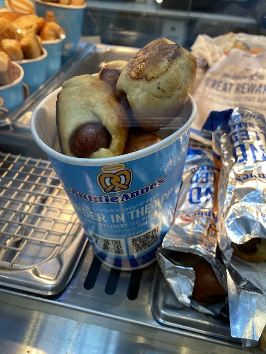Auntie Anne's Picture 7