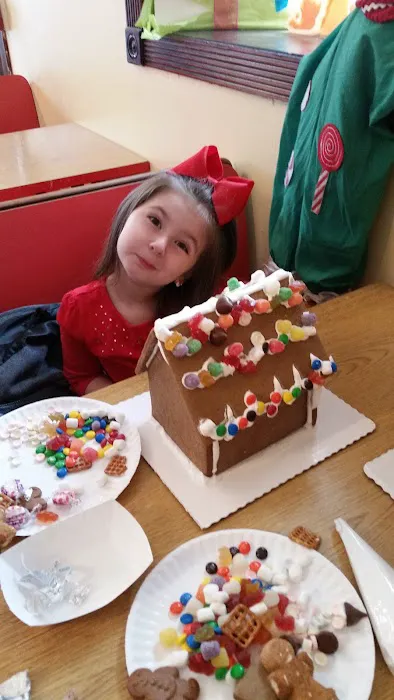 Gingerbread University Picture 4