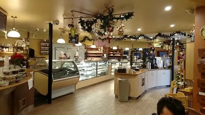 Beach Bakery & Grand Cafe Picture 3