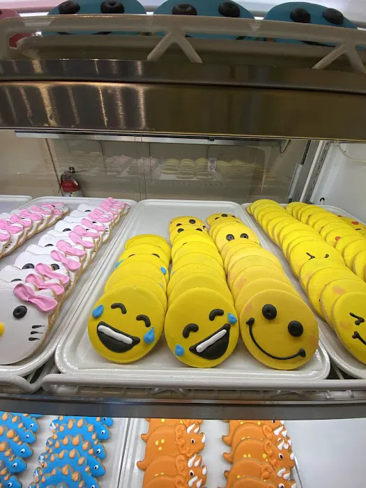 Cerbone's Bakery Picture 4