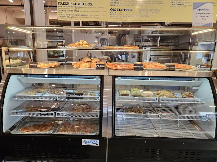 Goldberg's Famous Bagels of Watermill Picture 4