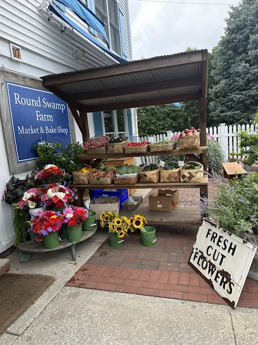 Round Swamp Farm Picture 4