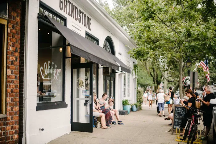 Grindstone Coffee & Donuts Picture 1