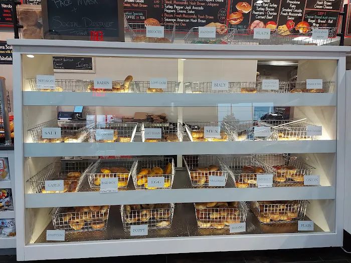 Lenny's Bagels Picture 5