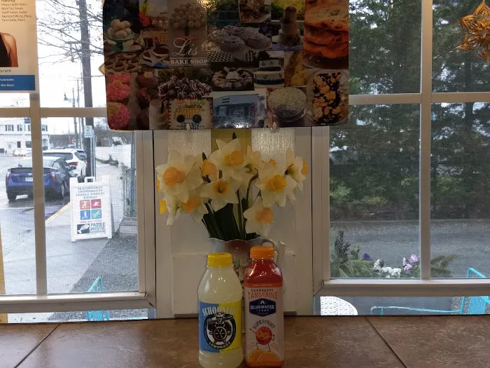 Lis bakeshop Picture 8