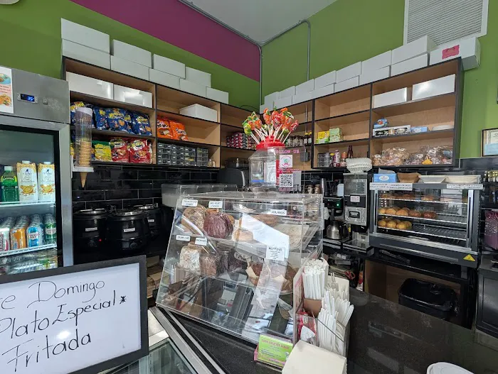 Sabor Ambateño Bakery Norwalk Picture 6