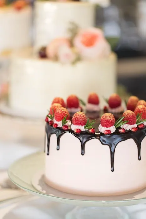 Isis Cakes Picture 1