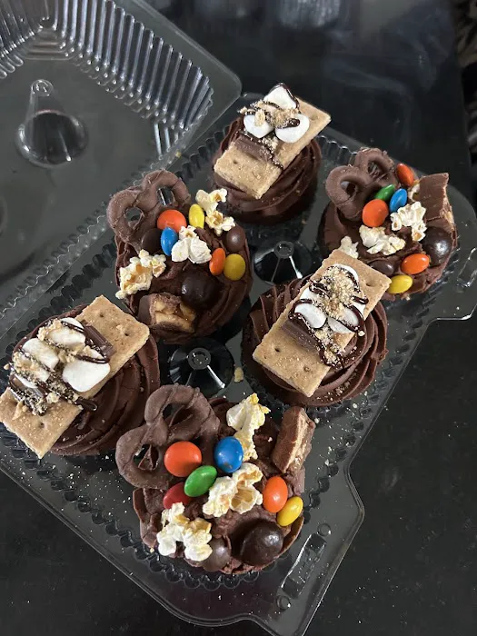 JoJo's Cupcakes Picture 4
