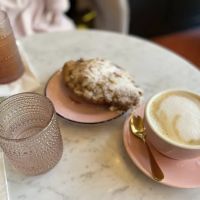 Mrs. London's Bakery & Cafè ico