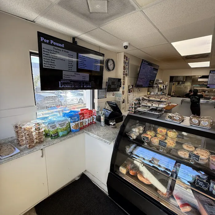 Pauli's Deli & Bagels Picture 2