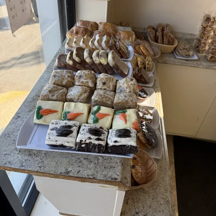 Pauli's Deli & Bagels Picture 7