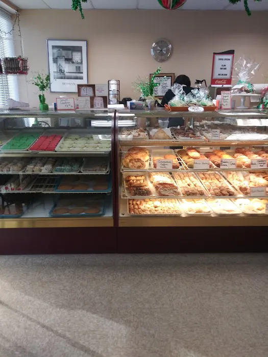 Emilio's Bakery Picture 6
