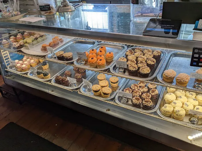 Silver Spoon Bakery Picture 5
