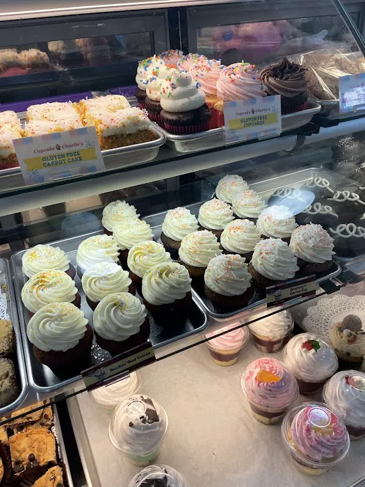 Cupcake Charlie's Picture 4