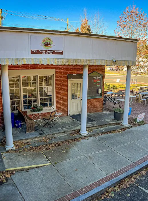 Uncle Leo’s & Rosny Cafe In Georgetown Picture 3
