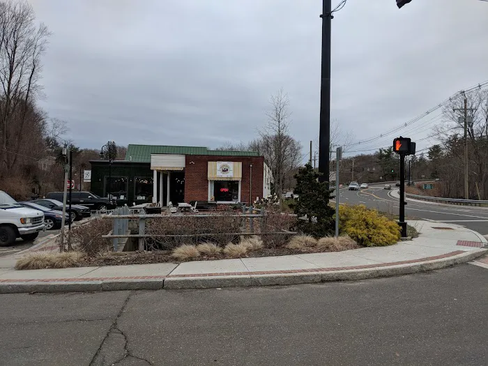 Uncle Leo’s & Rosny Cafe In Georgetown Picture 6