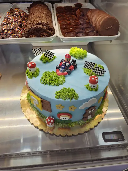 Alina’s Cakes and Cookies Picture 3