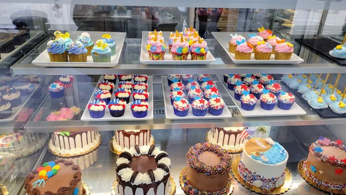 Alina’s Cakes and Cookies Picture 6
