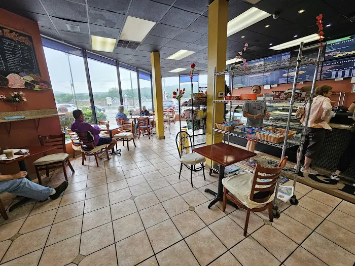 Bedford Bagel & Bakery Picture 7