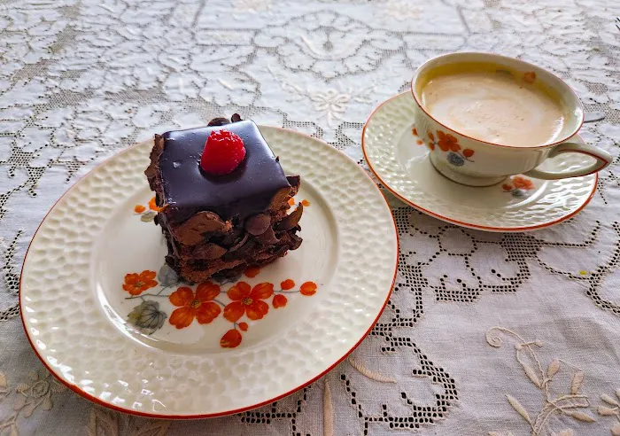 L'Anjou Patisserie Francaise Picture 2