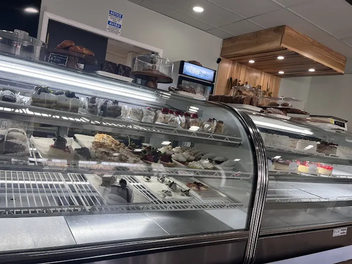 Mishelle’s Bakery Picture 9