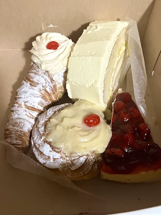 Antonio's Bakery & Charlie's Deli Picture 3