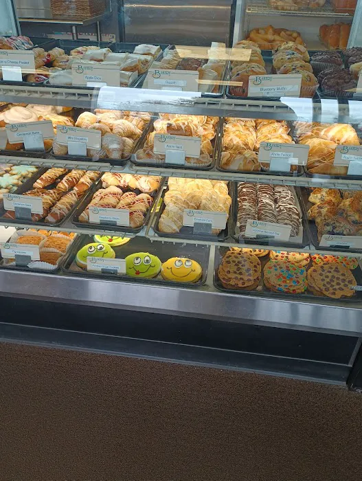 Antonio's Bakery & Charlie's Deli Picture 2