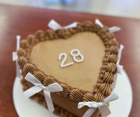 Cat’s Cakes and Cafe, LLC