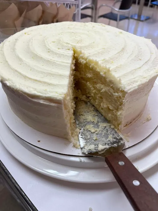 Cat’s Cakes and Cafe, LLC Picture 6