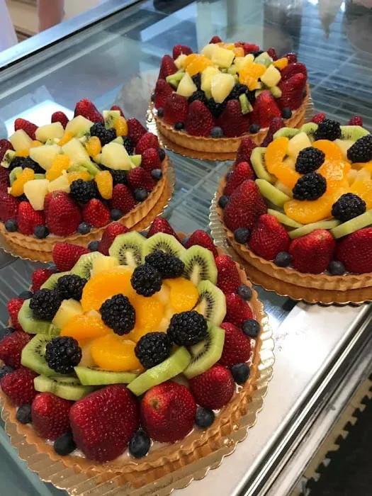 DeLuise Bakery Picture 6