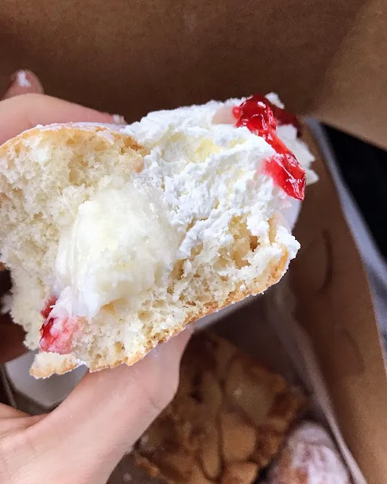 DeLuise Bakery Picture 7