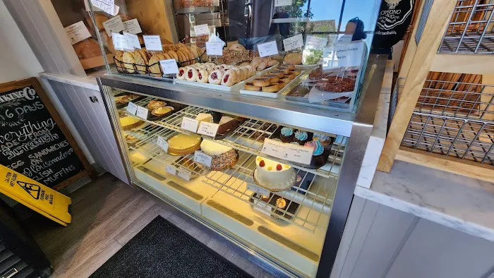 G Cafe Bakery Picture 2