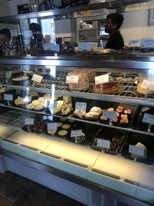 G Cafe Bakery Picture 10