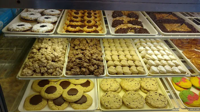 Yorktown Pastry Shop Picture 3