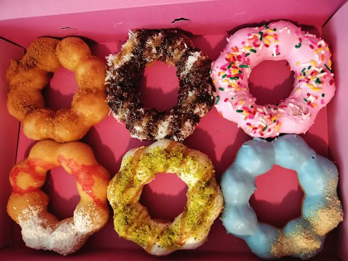 Pinku Mochi Donut Cafe Picture 2