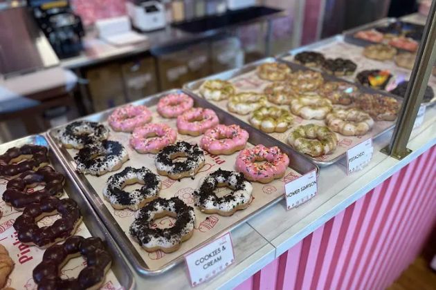 Pinku Mochi Donut Cafe