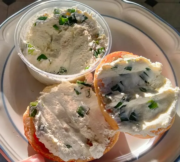 Duby's Bagels & Bakery Picture 5