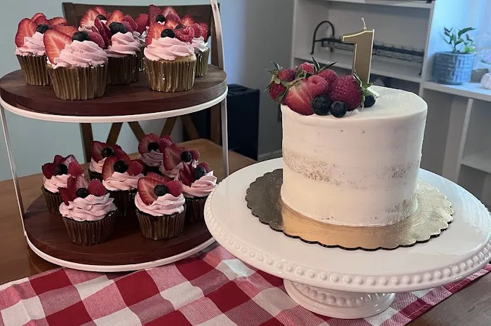 Alina's Cakes and Cookies Picture 9