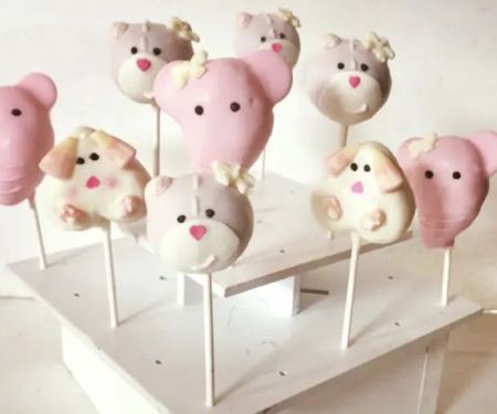 Lizzy's Lollicakes