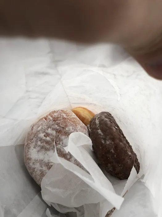 Doughnut Inn Picture 4