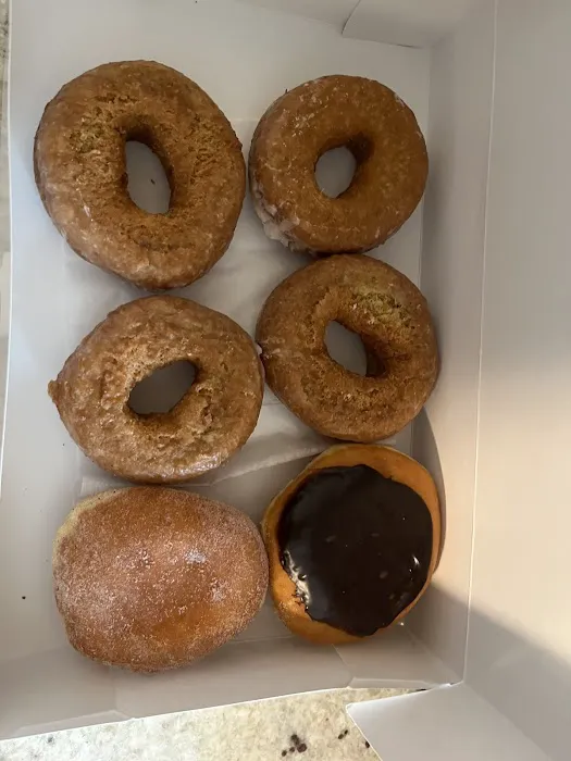 Doughnut Inn Picture 2