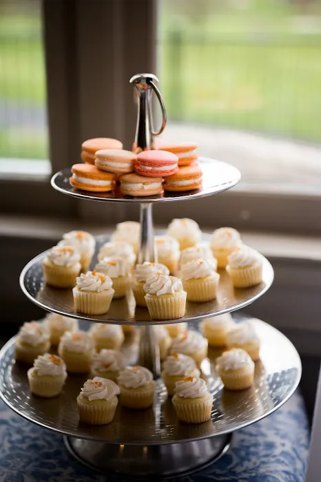 The Cake Boutique by Lauren Picture 1