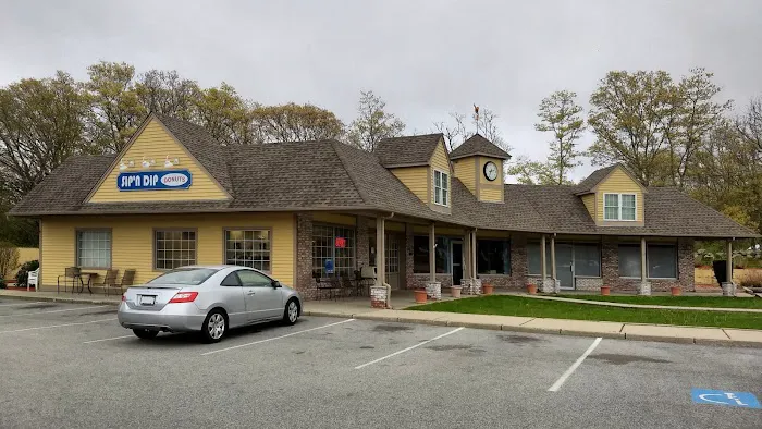 Sip N Dip Donuts Picture 1