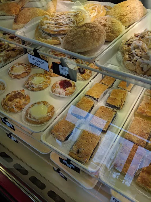 Calvitto's Pizza & Bakery Picture 4