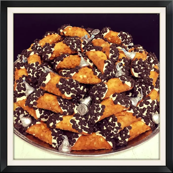 Meriano's Bake Shoppe Picture 3