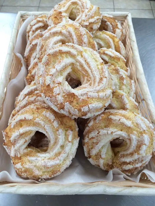 KiDelicia Bakery & Deli Picture 10