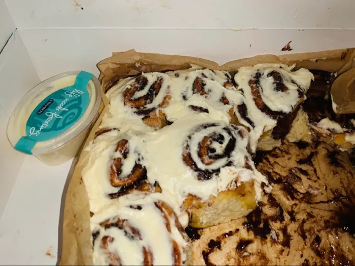 Cinnabon Picture 7