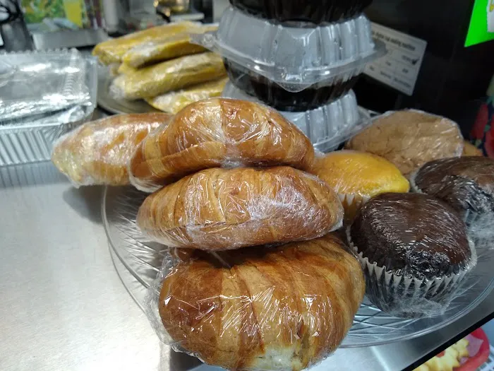 GOMEZ BAKERY Picture 7