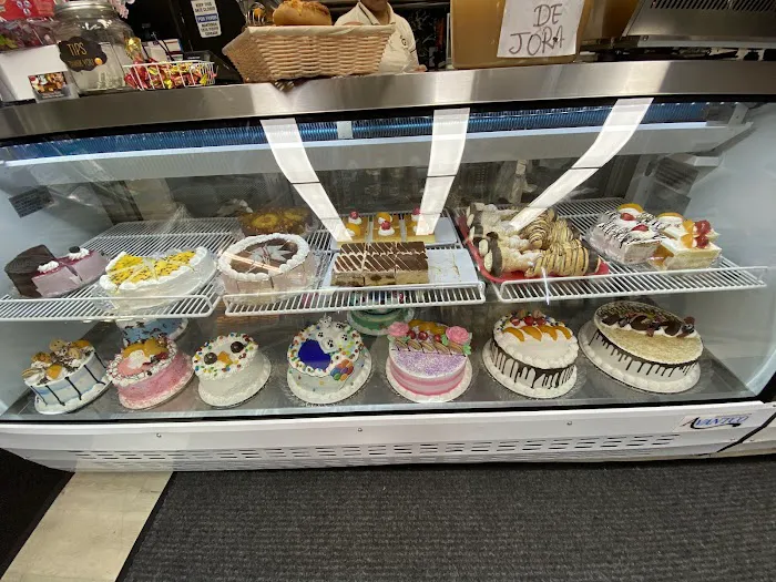 GOMEZ BAKERY Picture 6