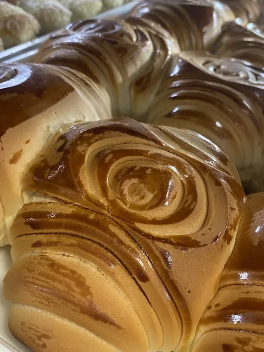 Ele-Fant Bakery Picture 9